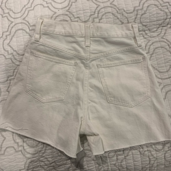 The Momjean Short in Tile White - Picture 2 of 2